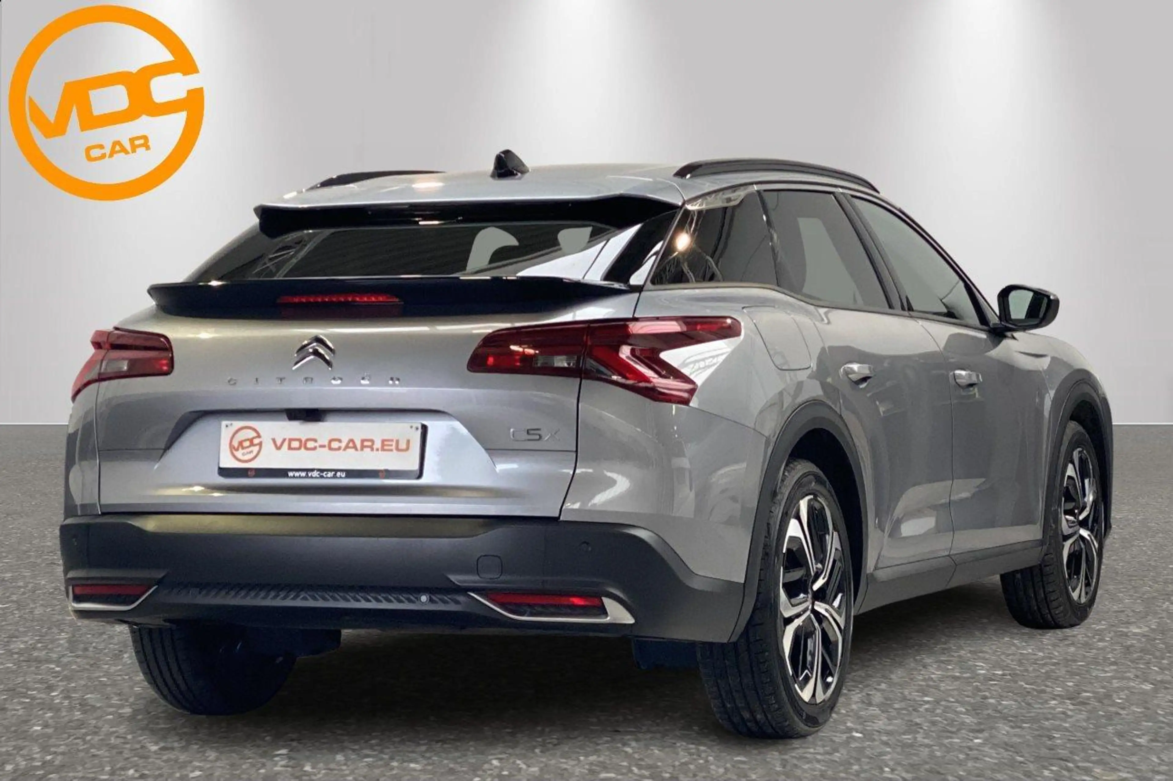 Citroen C5 X PLUS - 1.2 TURBO EAT8 — photo 3
