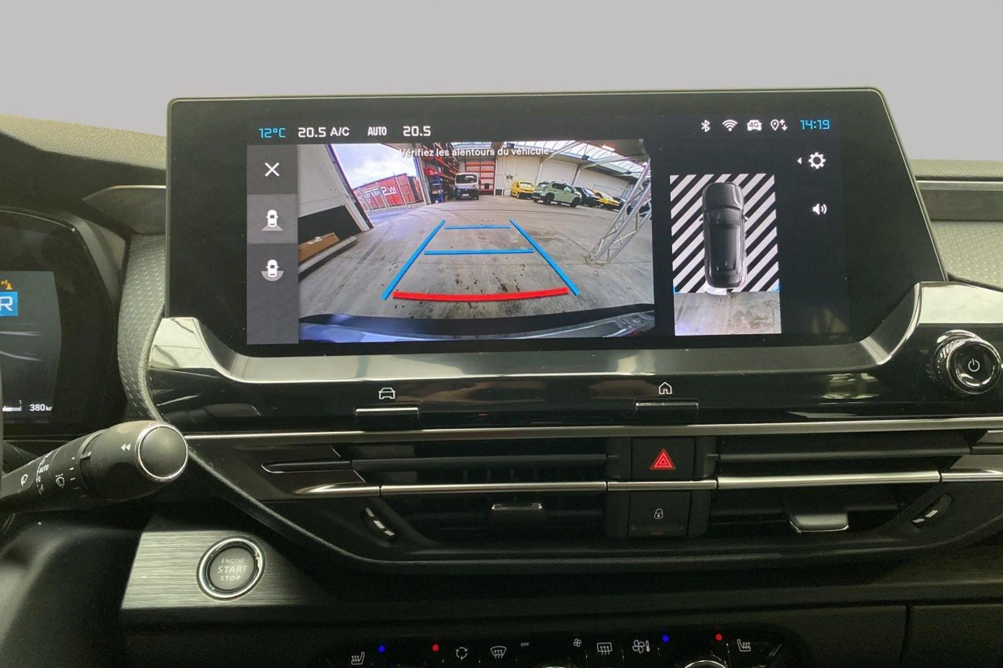 Citroen C5 X PLUS - 1.2 TURBO EAT8 — photo 14