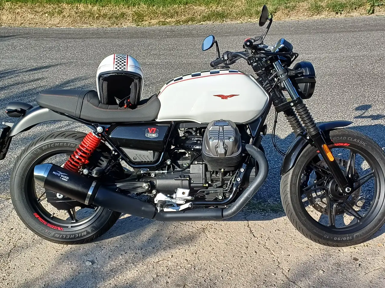 Moto Guzzi V7 Sport