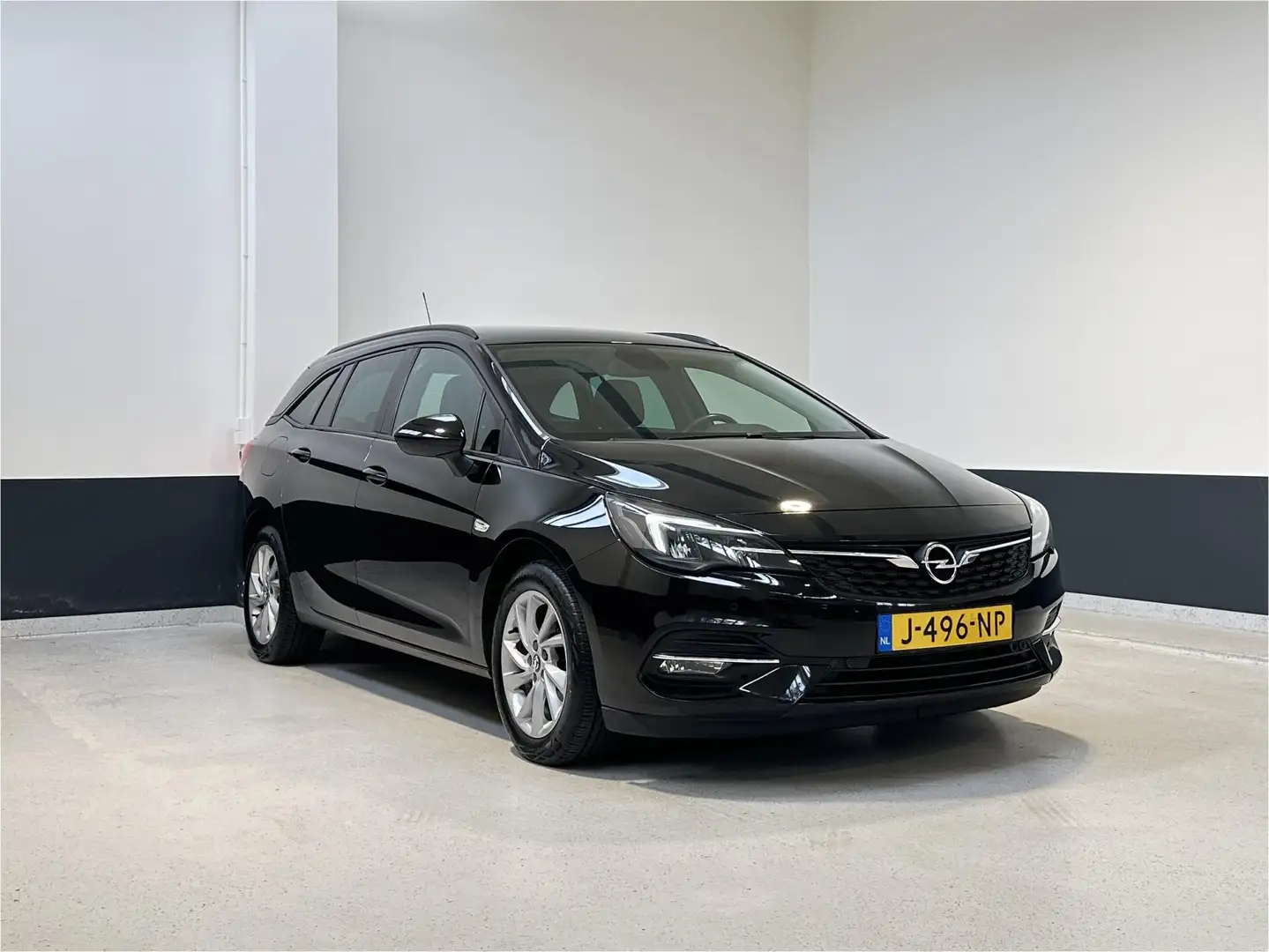 Opel Astra Sports Tourer 1.2 Business Edition | NL| 1 Eig | A Noir - 1