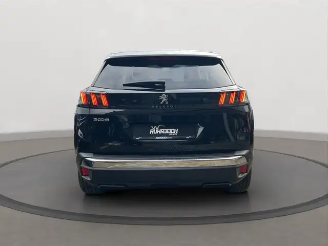 Peugeot 3008 view 5