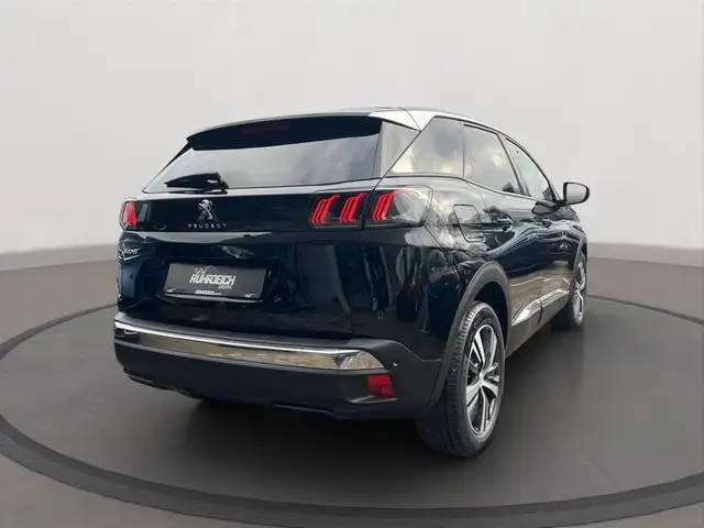 Peugeot 3008 view 4