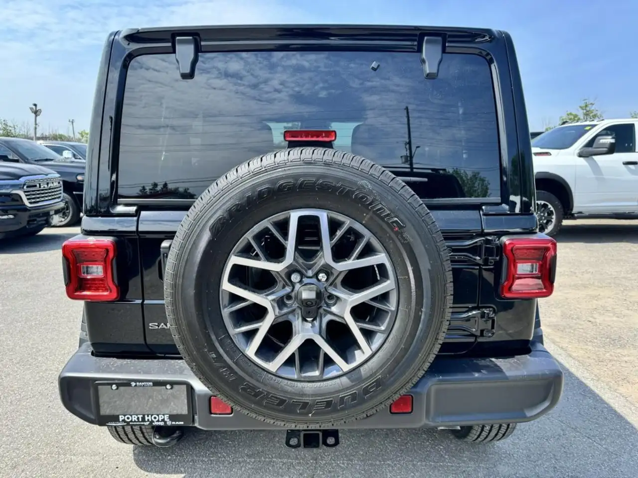 Jeep Wrangler photo Jeep Wrangler