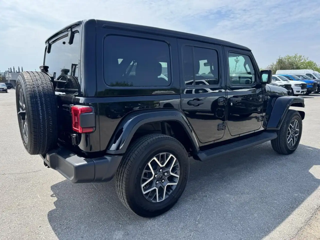 Jeep Wrangler photo Jeep Wrangler