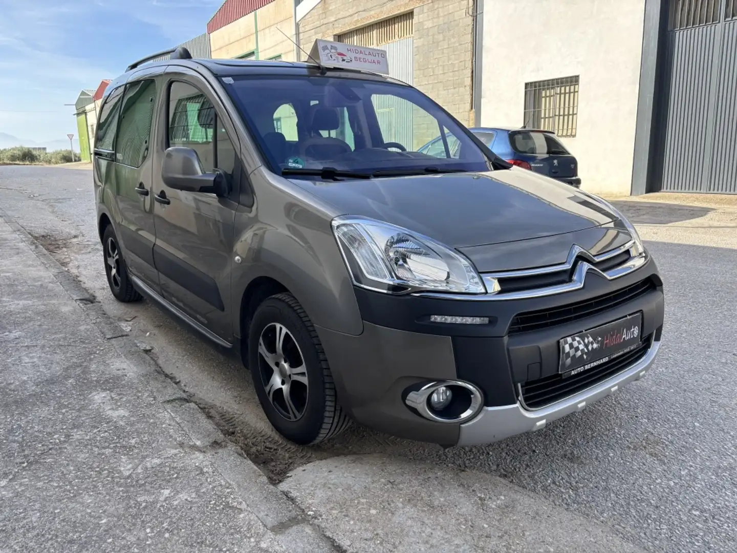 Citroen Berlingo Multispace 1.6HDi XTR Plus 115 Bruin - 2