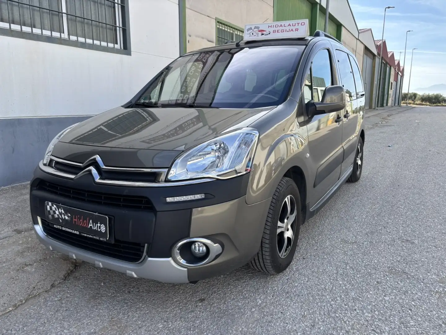 Citroen Berlingo Multispace 1.6HDi XTR Plus 115 Bruin - 1