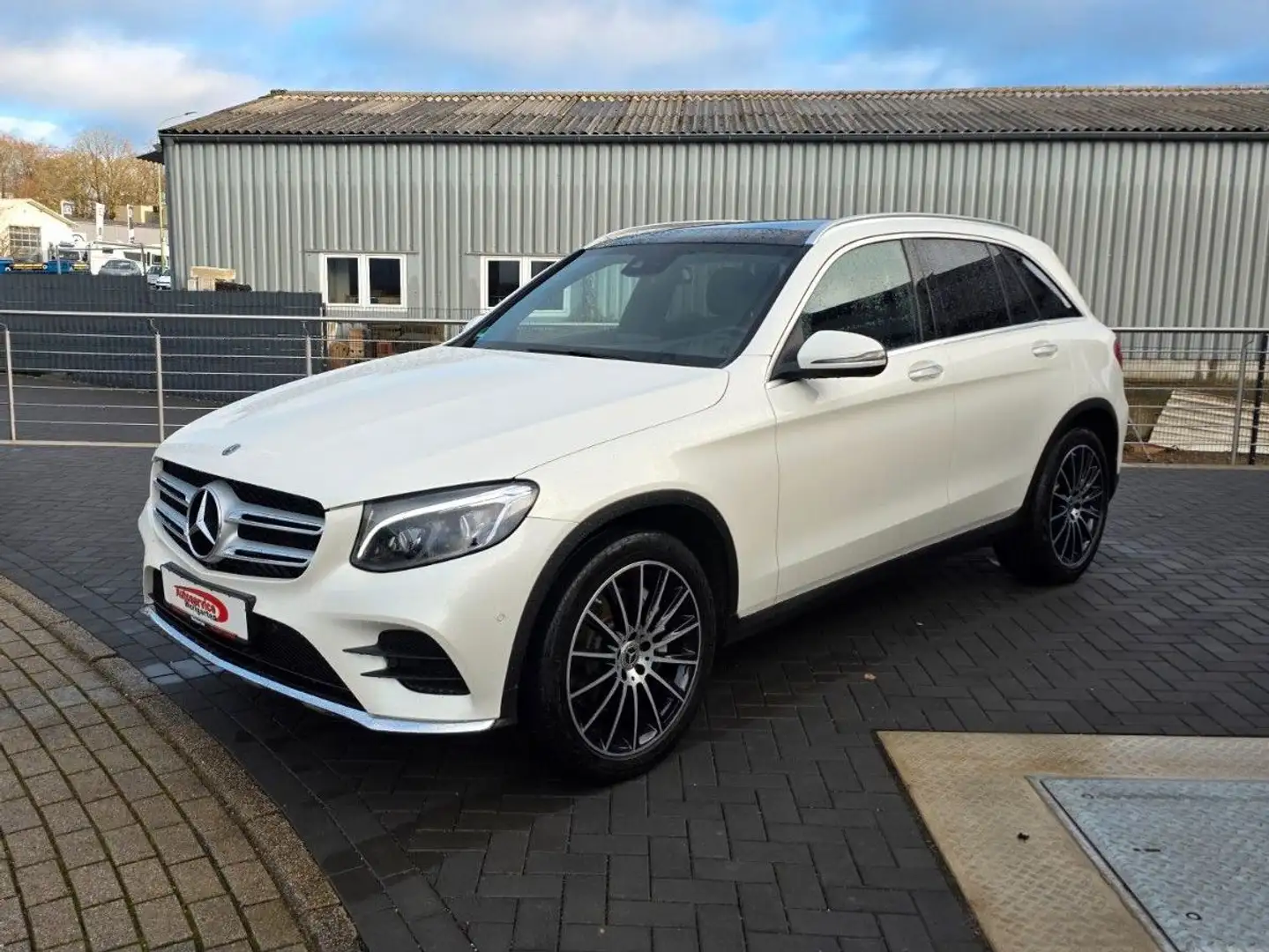 Mercedes-Benz GLC 250 d 4M AMG ILS LED Pano designo-Interieur Blanc - 1