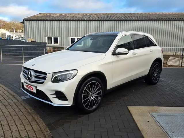 Mercedes-Benz GLC 250 d 4M AMG ILS LED Pano designo-Interieur