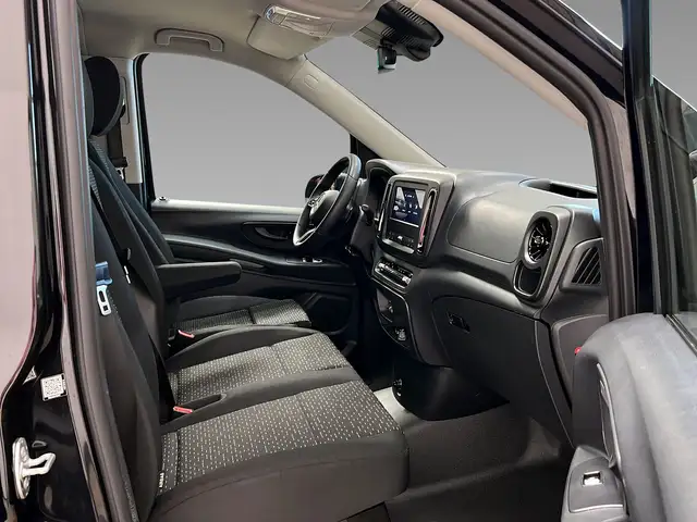 Mercedes-Benz Vito view 12