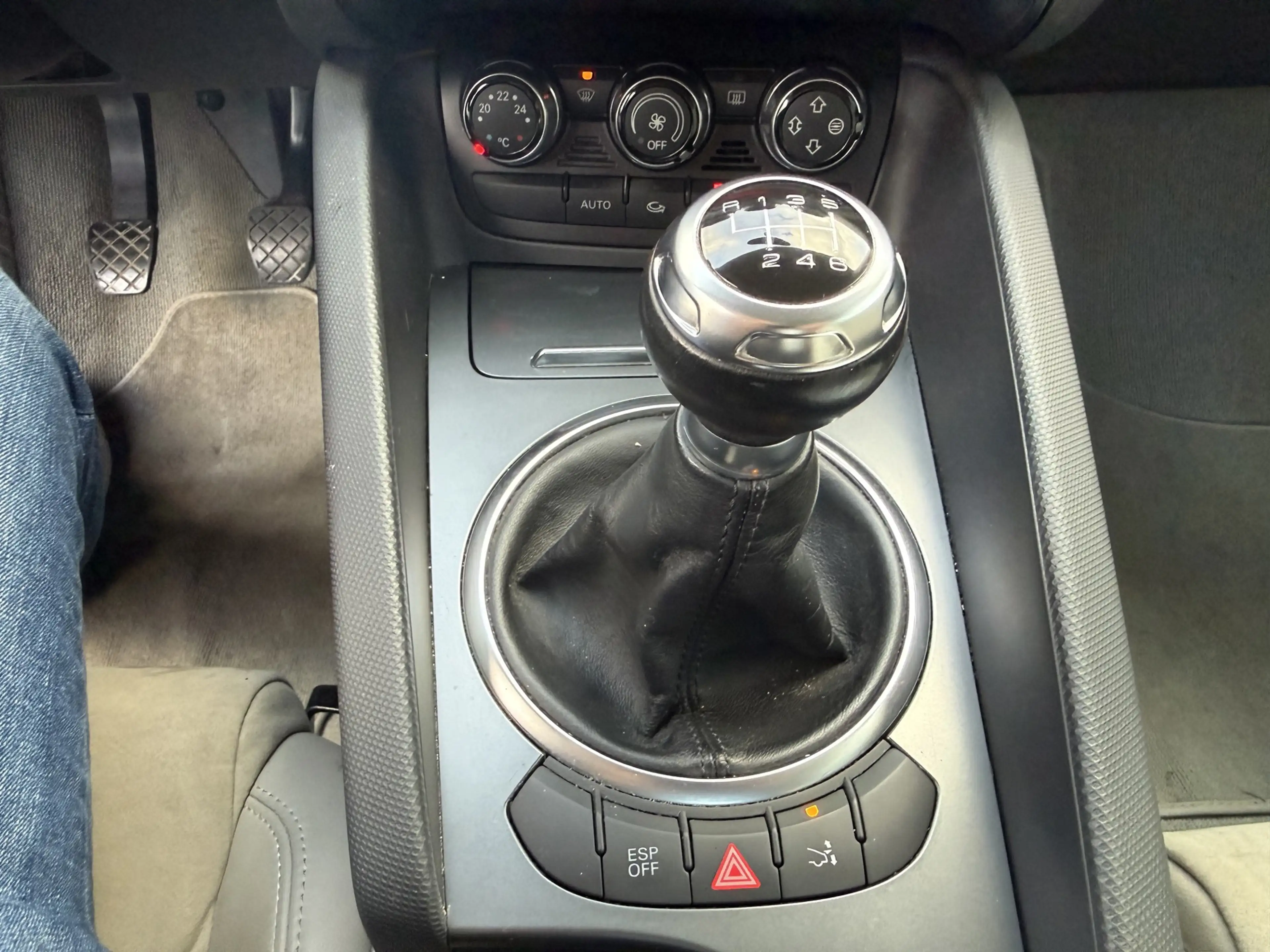 Audi TT 1.8 TFSI AIRCO!LAGE KM!ZEER MOOI!SPOILER!KOOPJE! — photo 9
