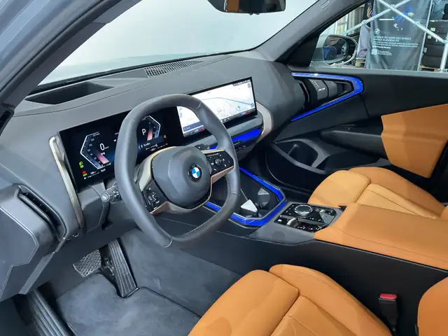 BMW X3 view 6