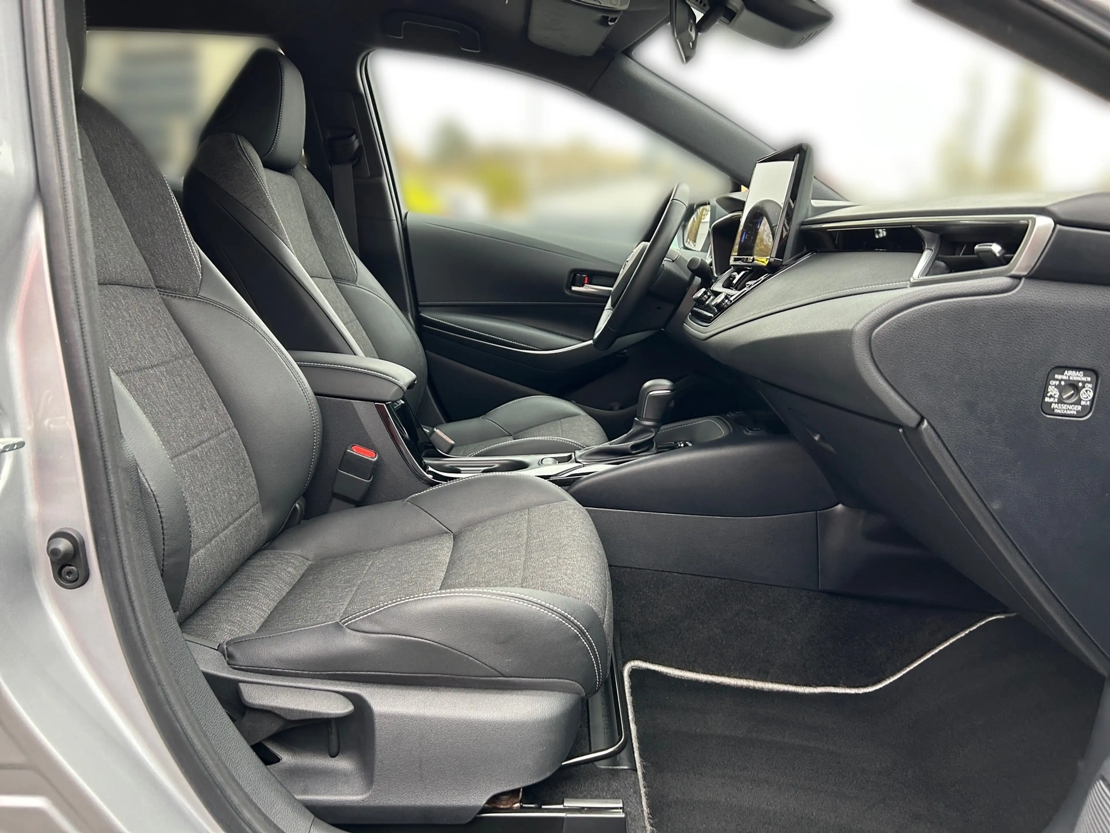 Toyota Corolla Corolla 1,8 HSD TS Active Drive — photo 14