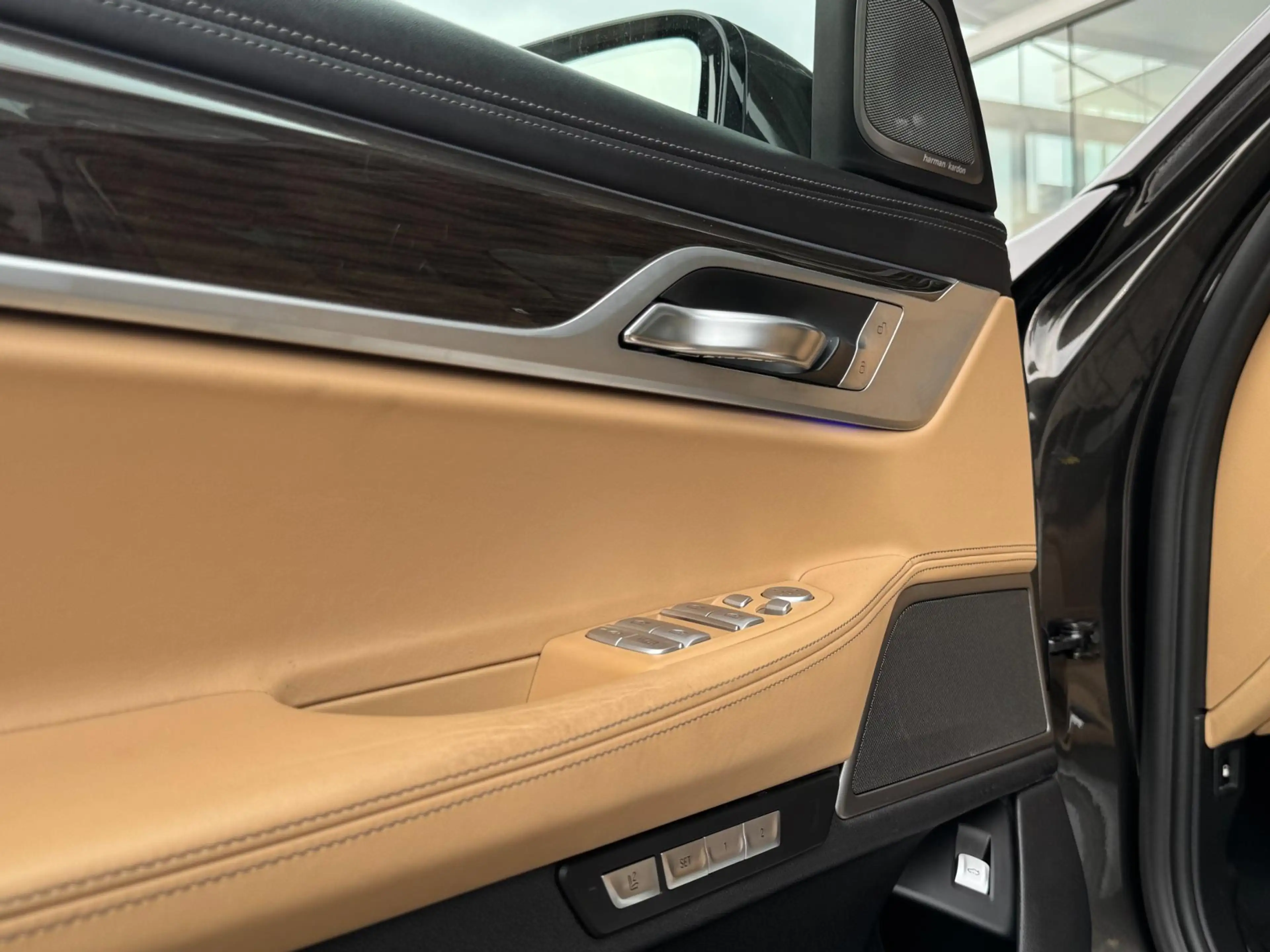 BMW 740 7-serie 740e iPerformance — photo 14