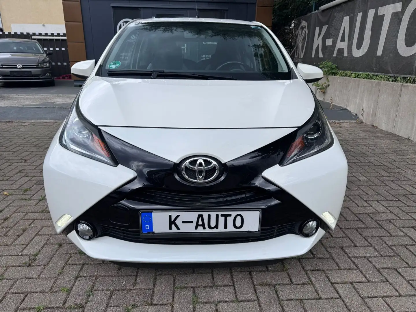 Toyota Aygo AYGO x-play touch Kamera/Allwetter/Klima Weiß - 2