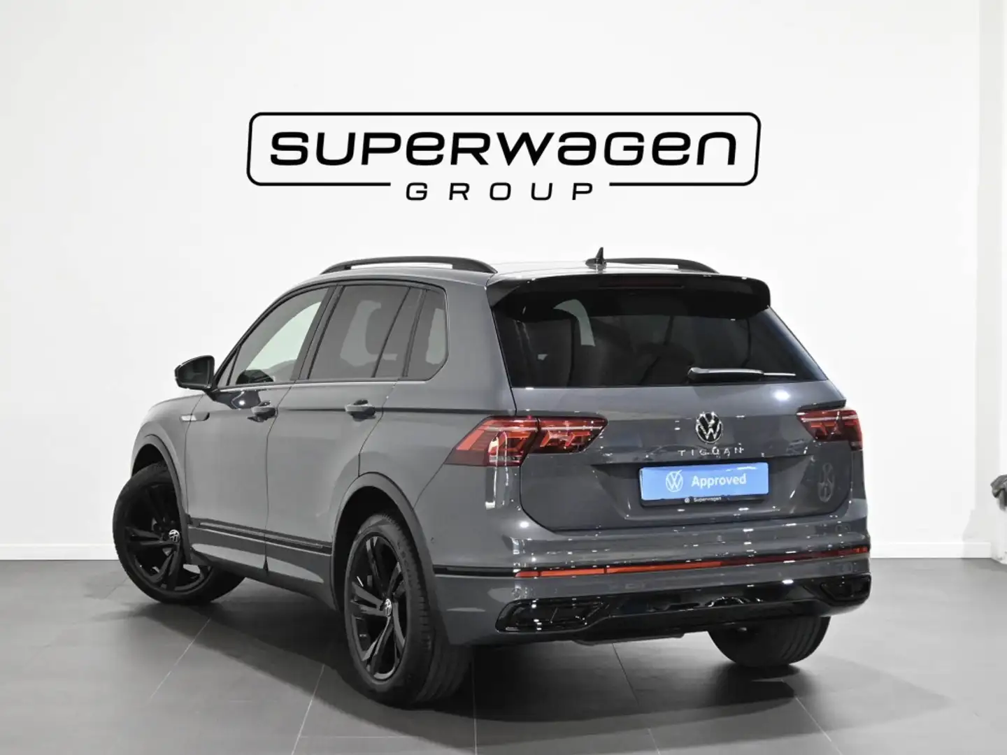 Volkswagen Tiguan 2.0TDI R-Line 4Motion DSG 147kW Gris - 2