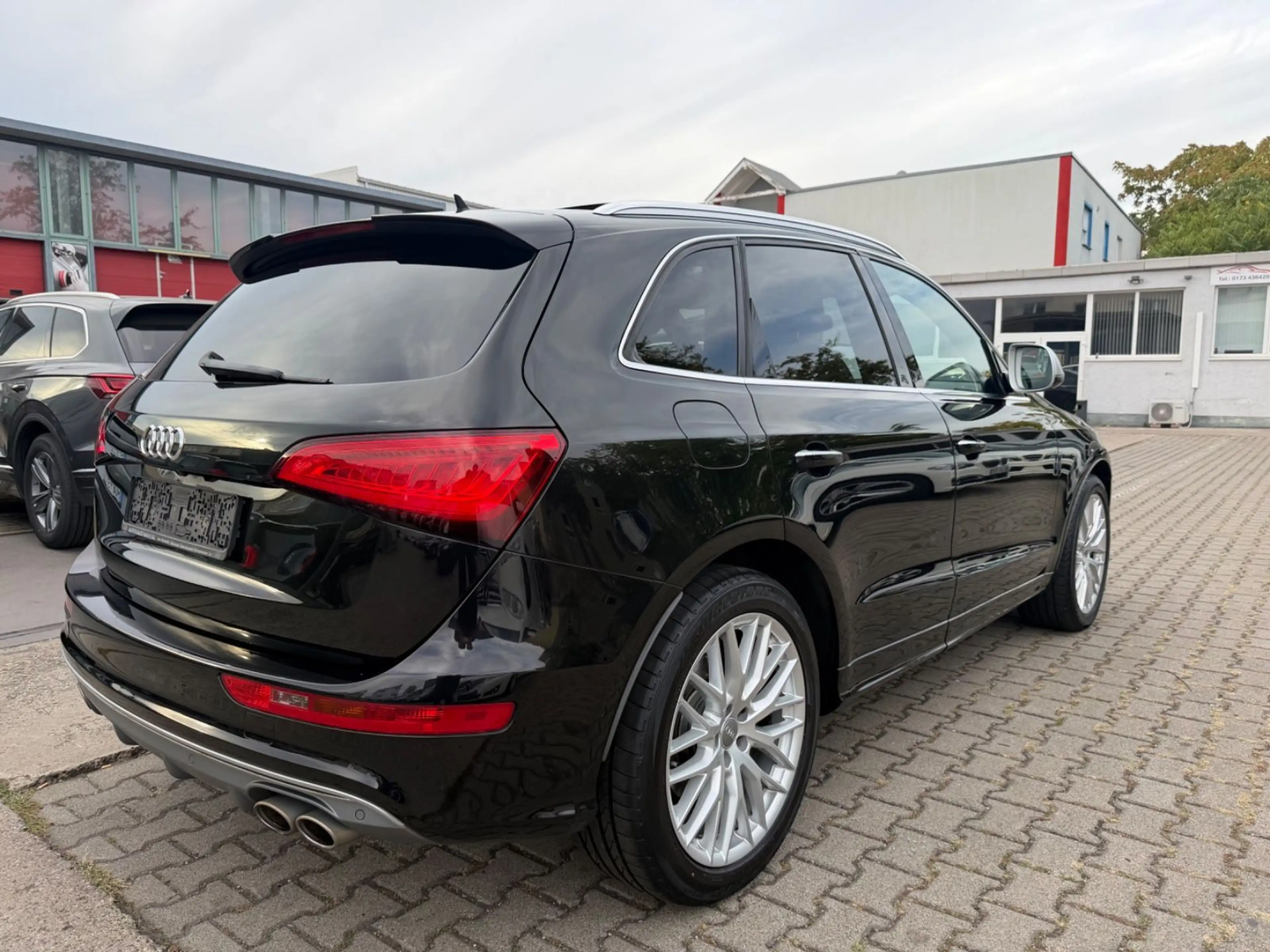 Audi SQ5 3.0 TDI competition quattro/PANO/B&O/ — photo 6