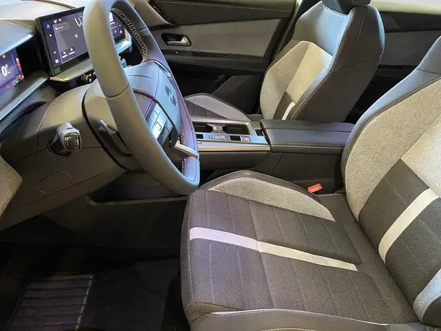 Opel Grandland view 7