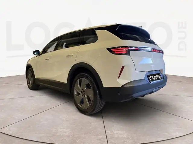 Opel Grandland view 5