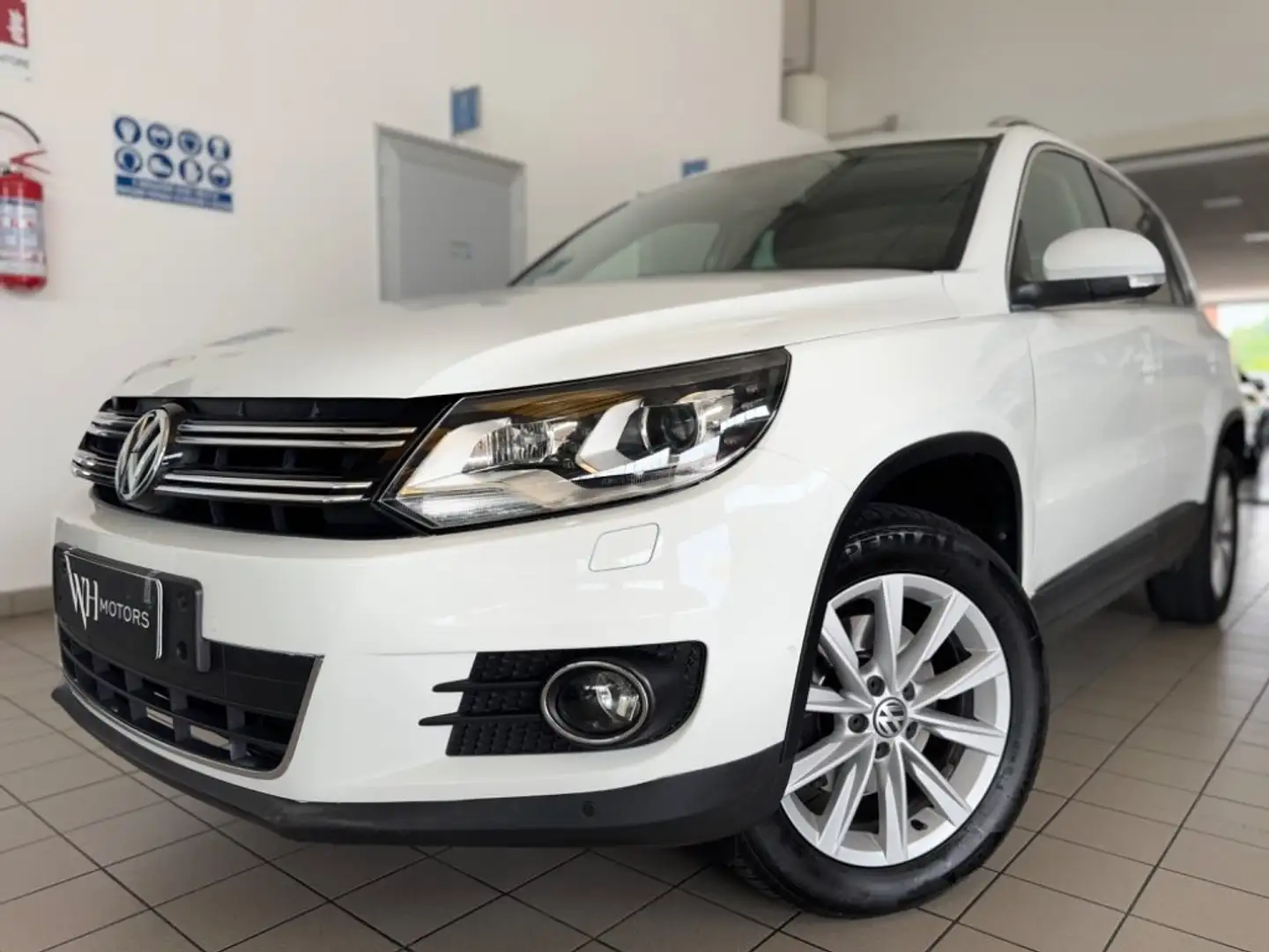 Volkswagen Tiguan 2.0 TDI 150CV 4MOTION DSG//XENO//NAVI// Bianco - 1