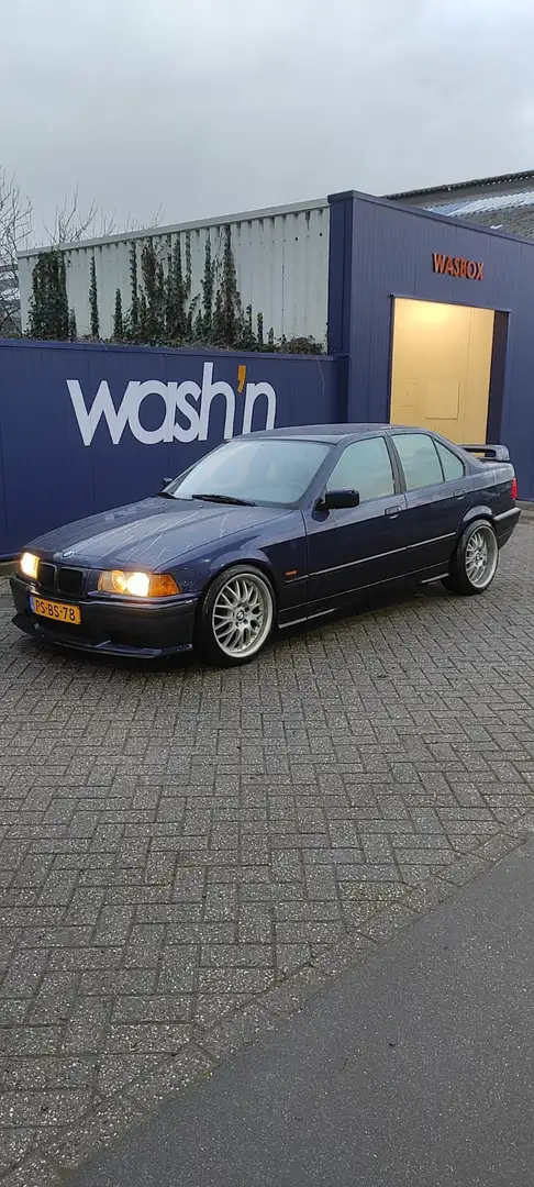 BMW 316 316i Blauw - 1