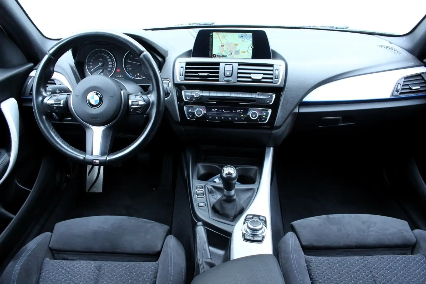 BMW 118 1-serie 118i M-Pakket m-Sport NAVI BT LED 67000 km Fehér - 2