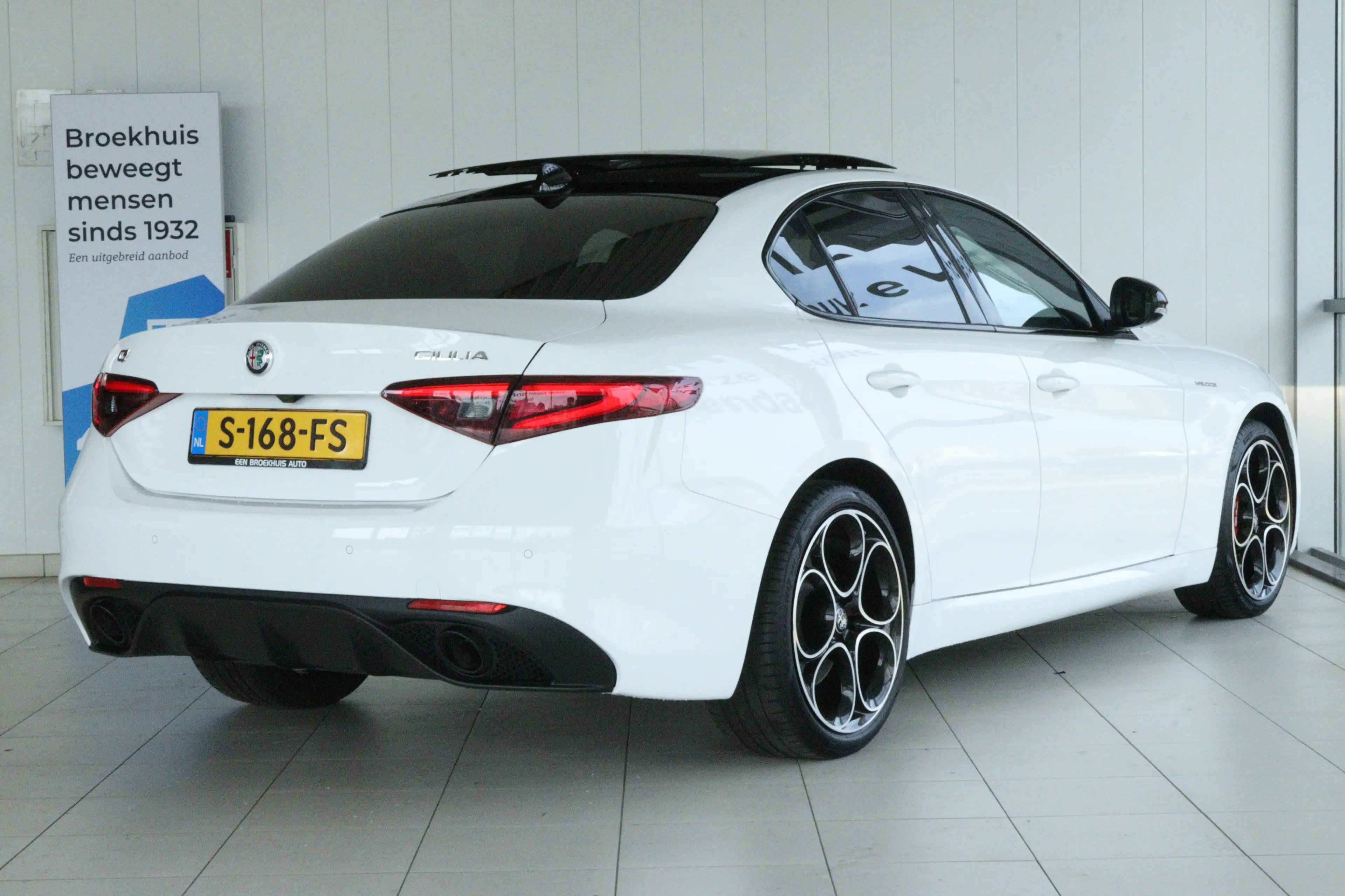 Alfa Romeo Giulia 2.0 T Veloce AWD | Adapt. Cruise | Schuifdak | Cam — photo 2