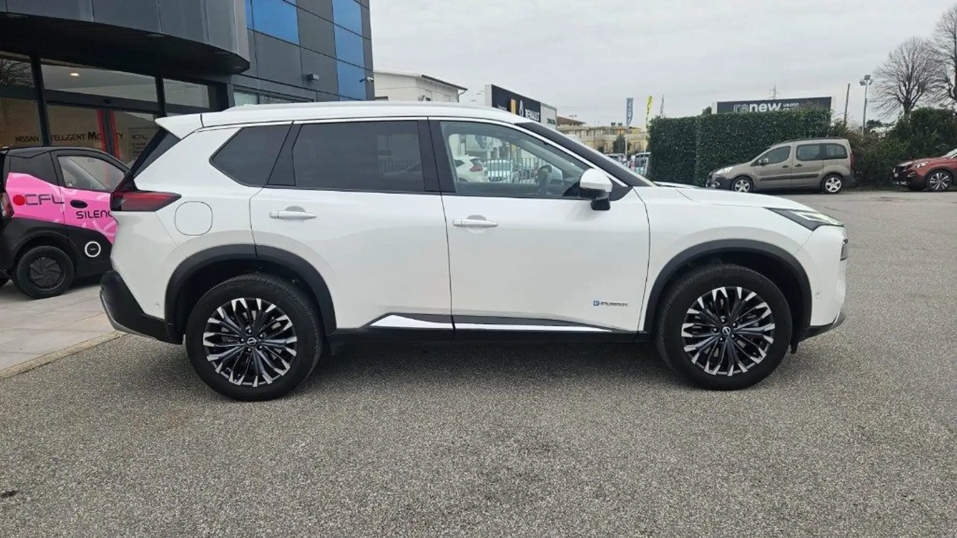 Nissan X-Trail e-Power 2WD 5 posti Tekna Bianco - 2