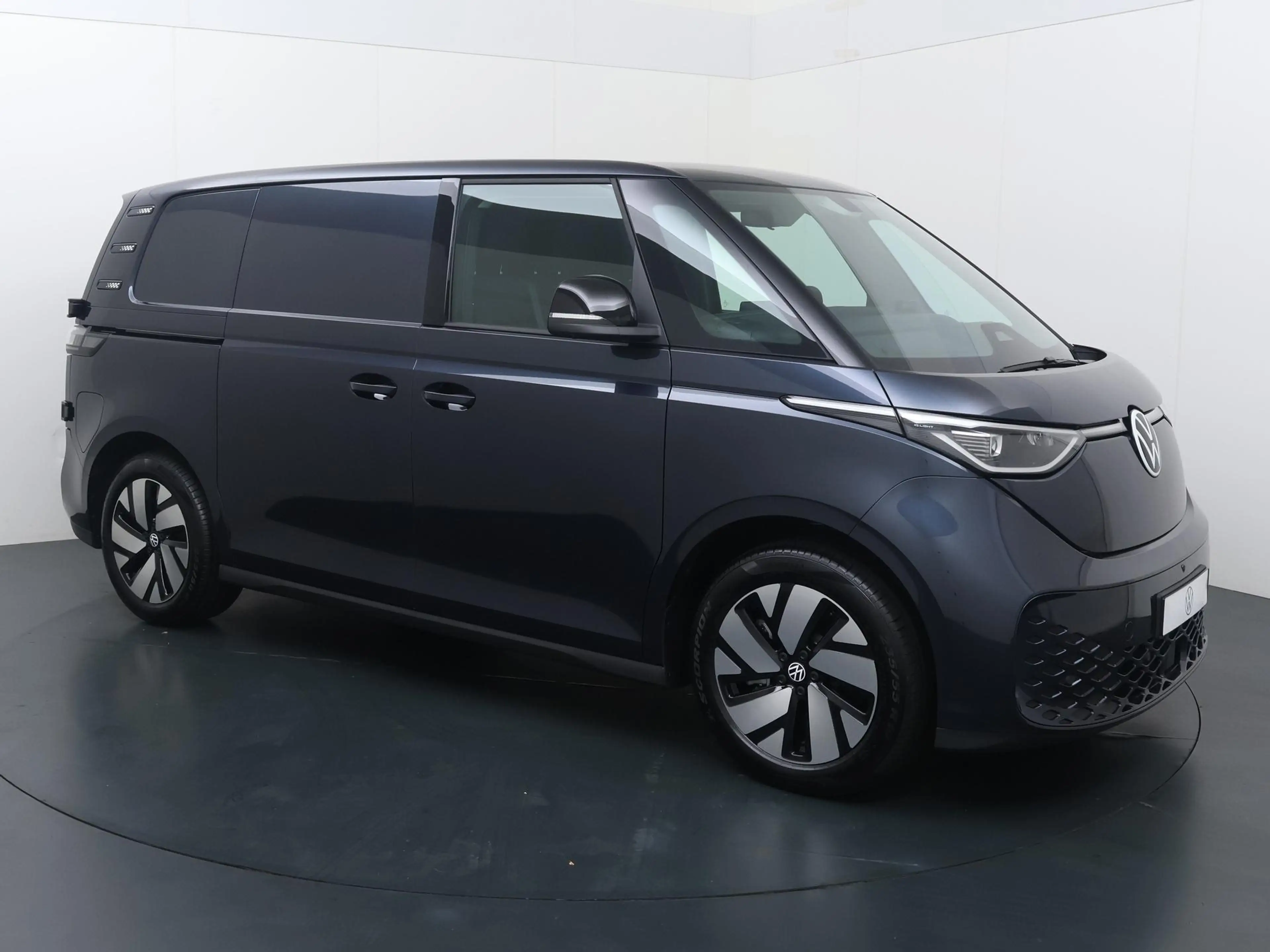 Volkswagen ID. Buzz Cargo Bedrijfswagens Bulli Limited Edition Elektromotor — photo 3