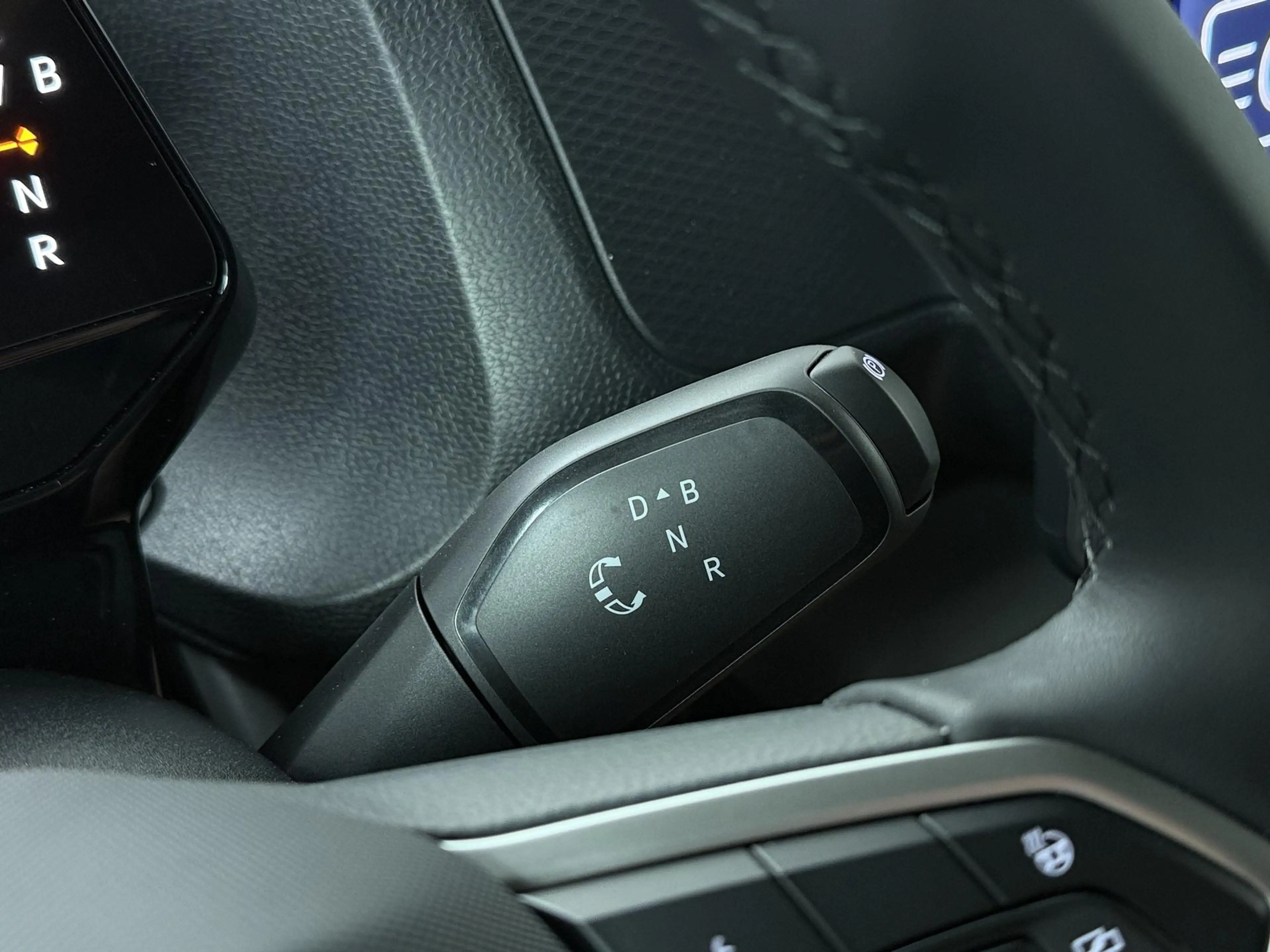 Volkswagen ID. Buzz Cargo Bedrijfswagens Bulli Limited Edition Elektromotor — photo 10