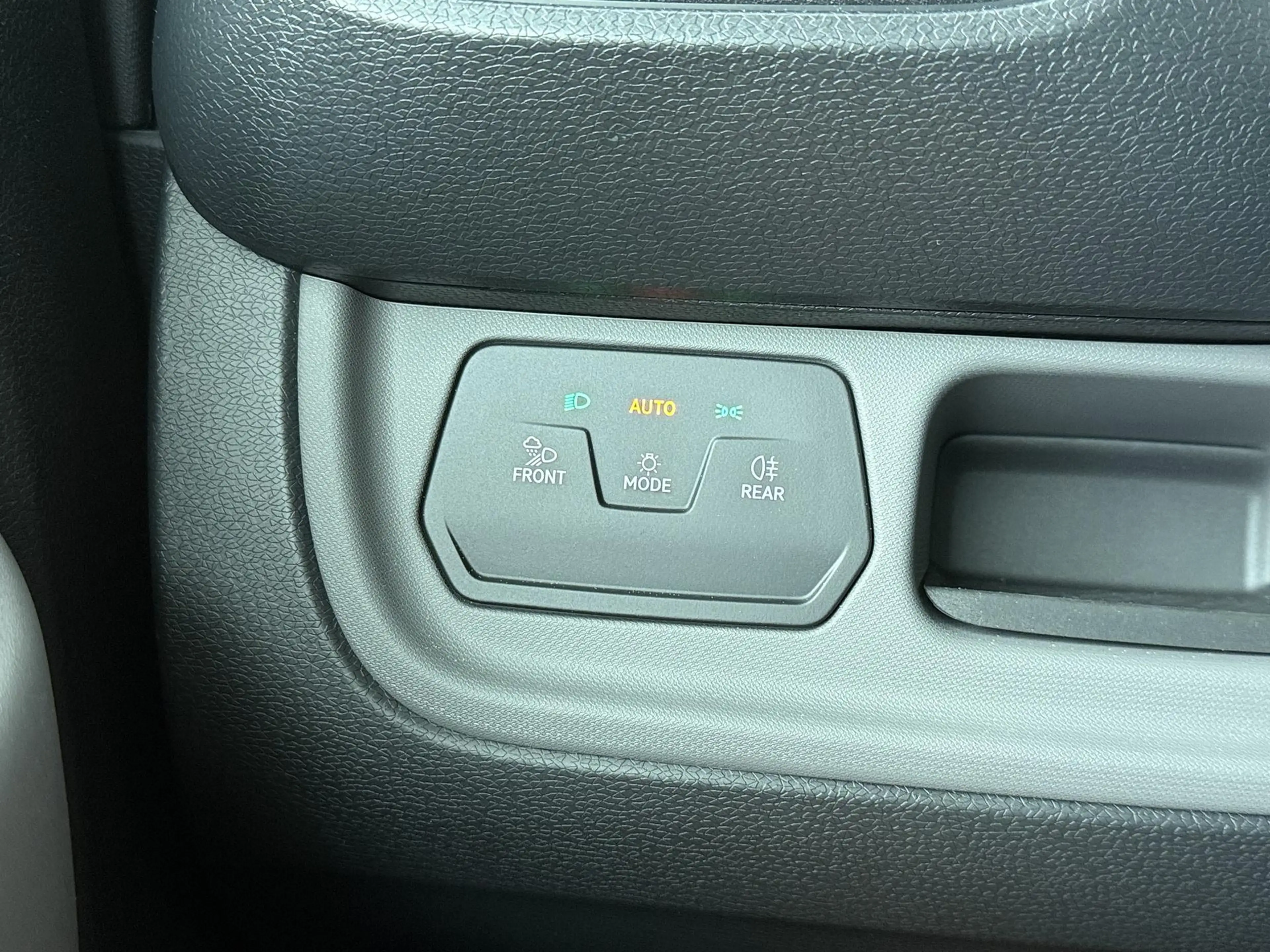 Volkswagen ID. Buzz Cargo Bedrijfswagens Bulli Limited Edition Elektromotor — photo 11
