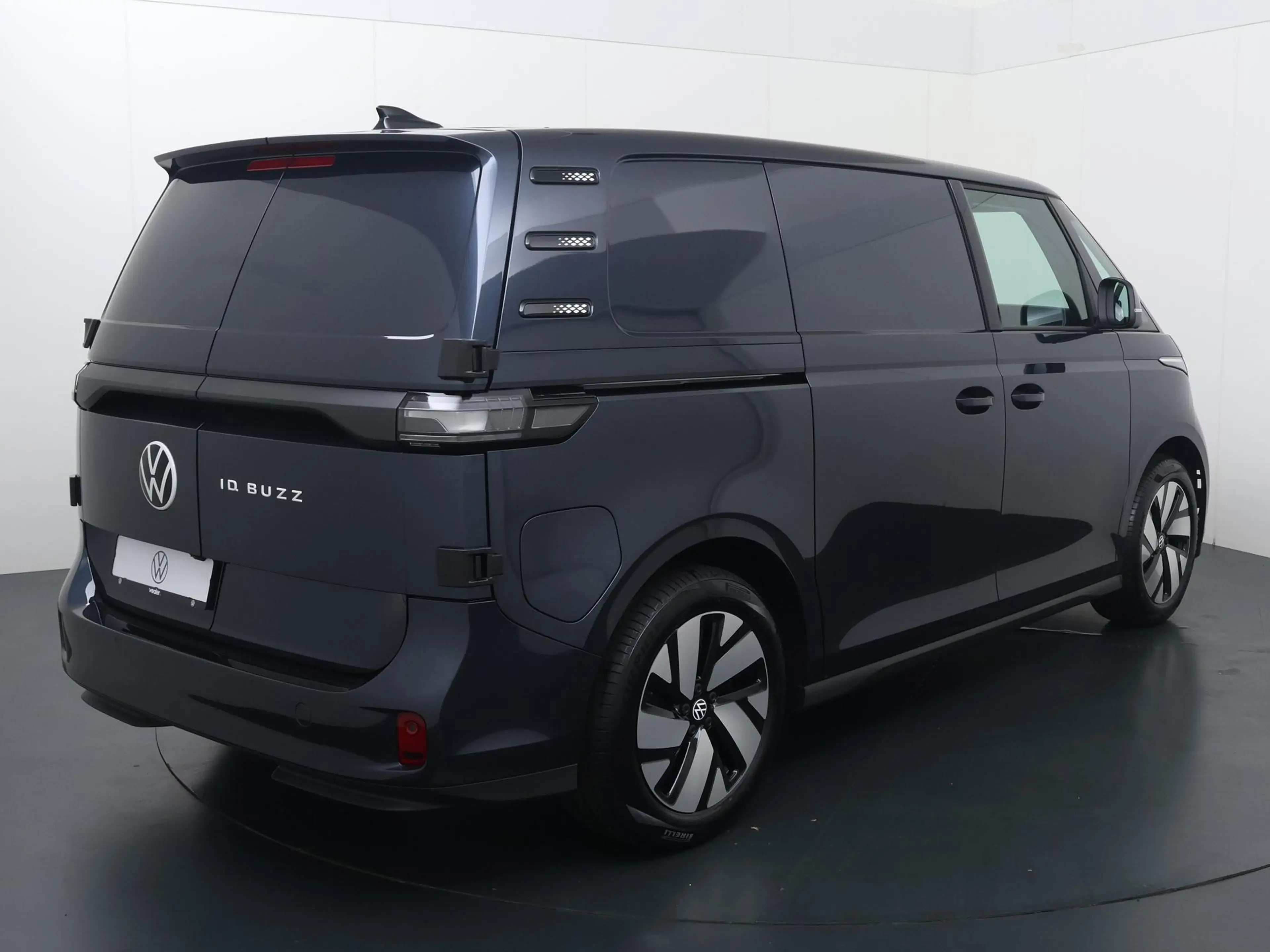 Volkswagen ID. Buzz Cargo Bedrijfswagens Bulli Limited Edition Elektromotor — photo 5