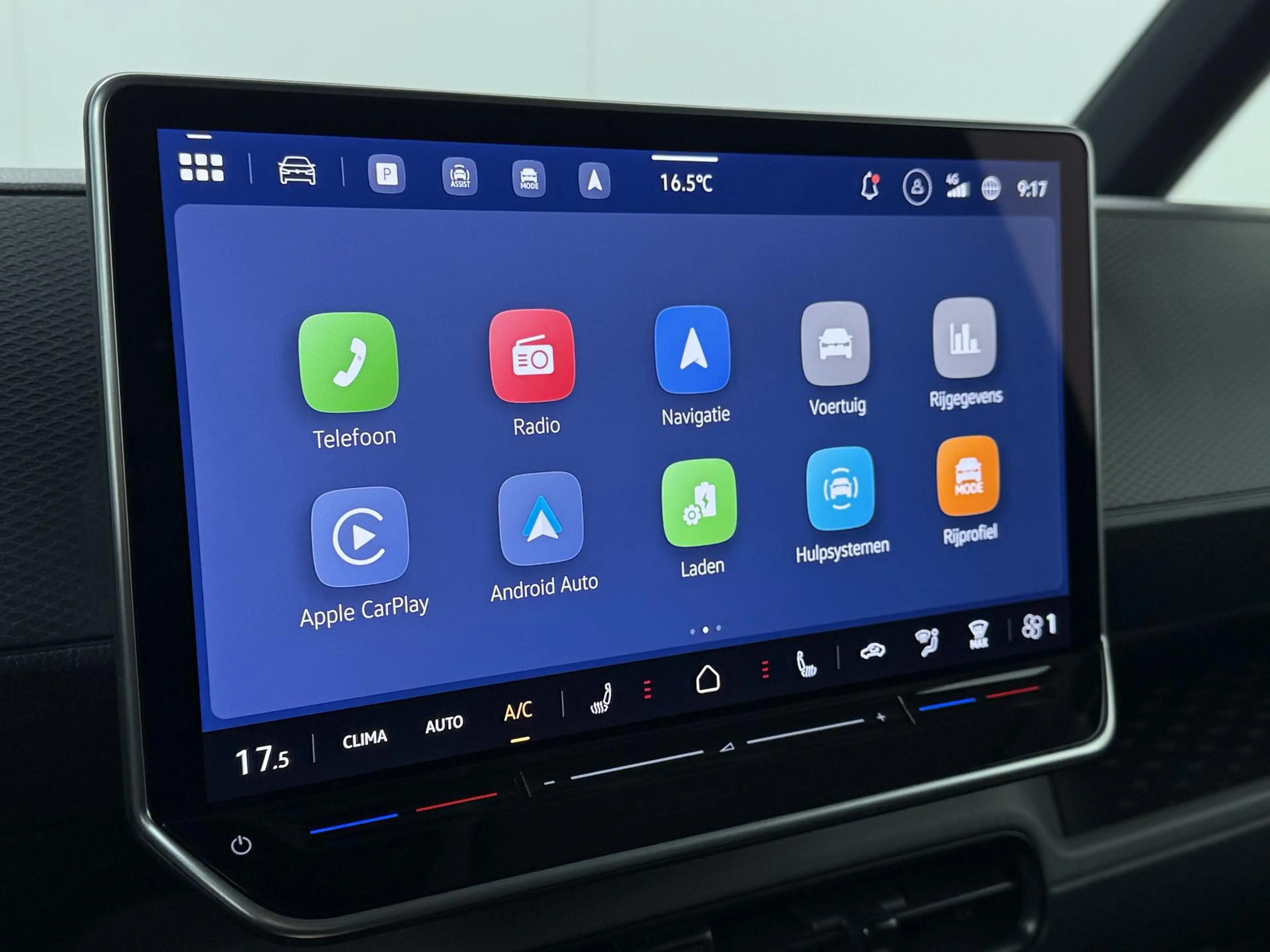 Volkswagen ID. Buzz Cargo Bedrijfswagens Bulli Limited Edition Elektromotor — photo 15