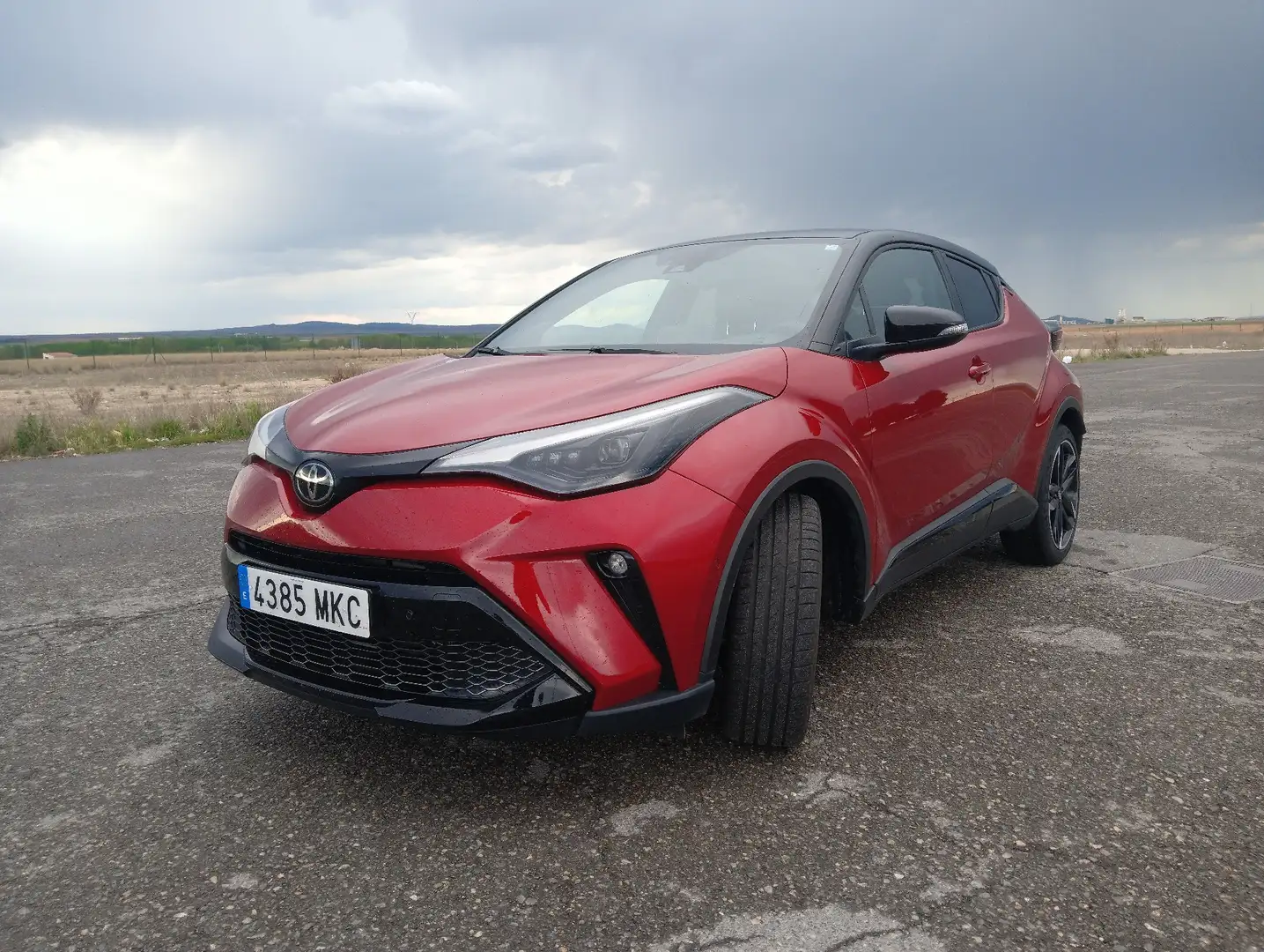 Toyota C-HR 180H GR Sport - 1