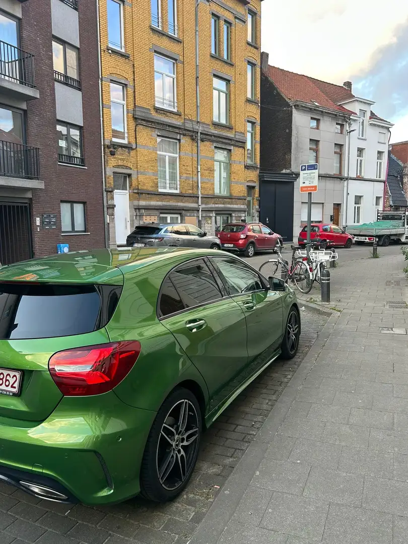 Mercedes-Benz A 180 AMG Line - 1