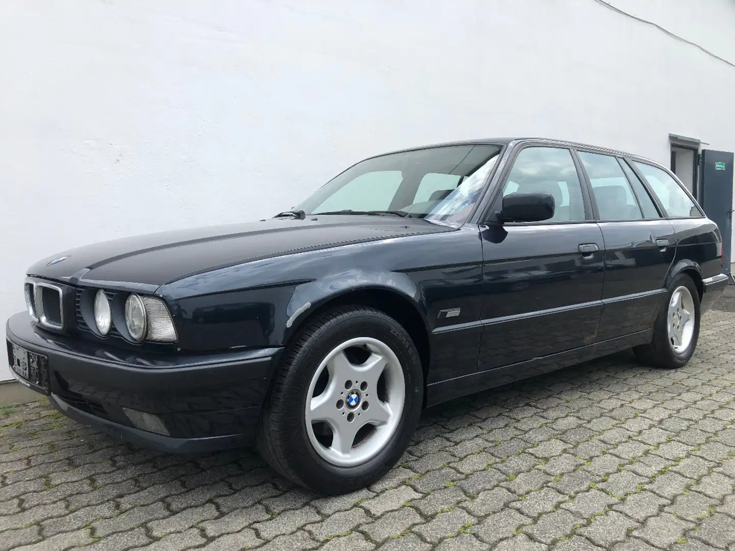 BMW 520 520i E34 touring Executive Klima/Leder/Alufelgen.. Grey - 1