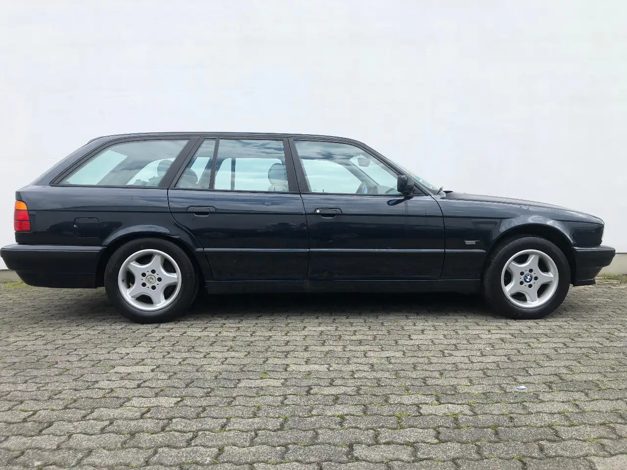 BMW 520i E34 touring Executive Klima/Leder/Alufelgen.., foto 4