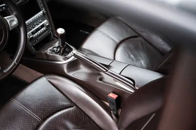 Porsche 911 view 8