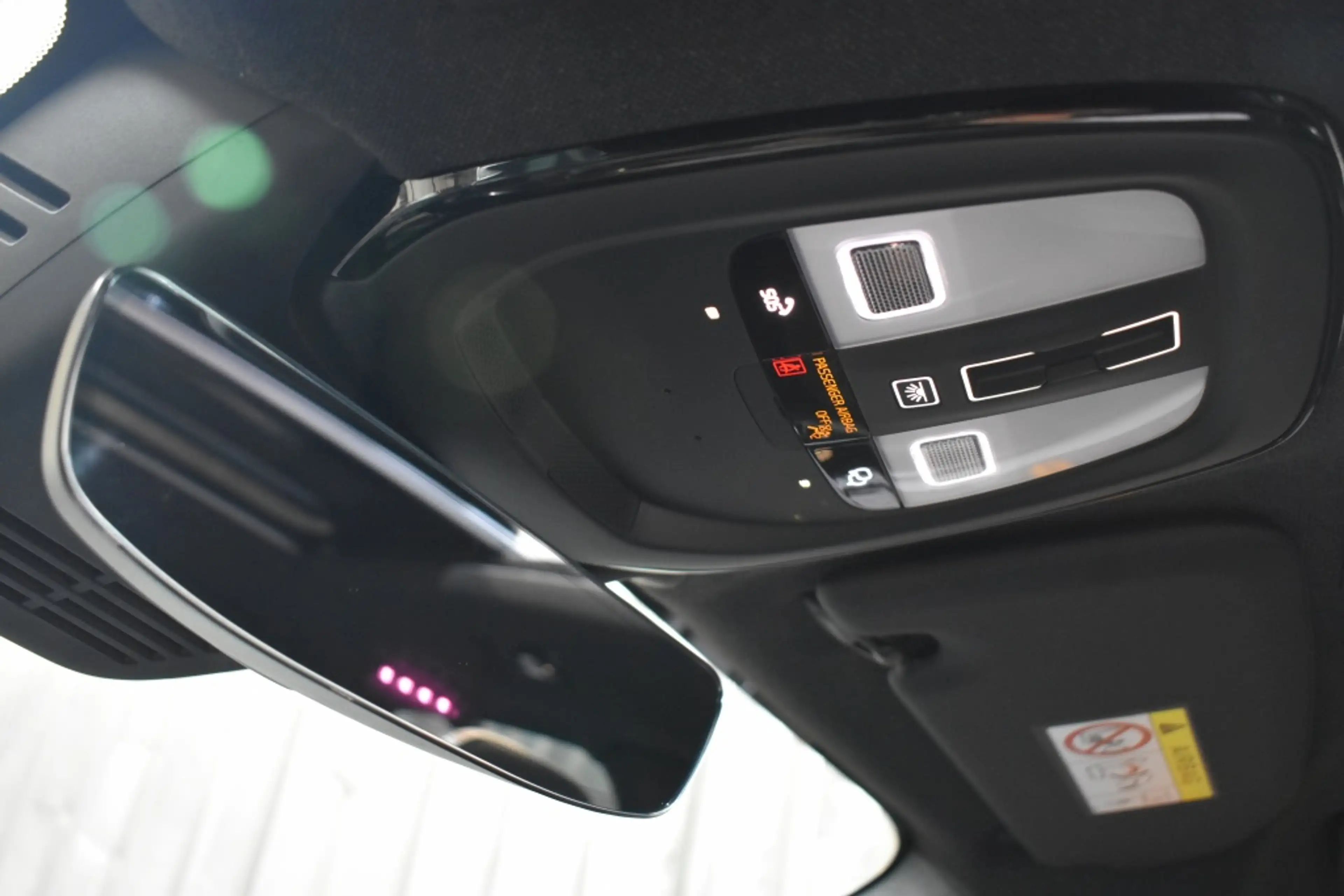 Volvo EX40 Twin 408pk/82kWh Black Edition Ultra Europa | Geti — photo 12