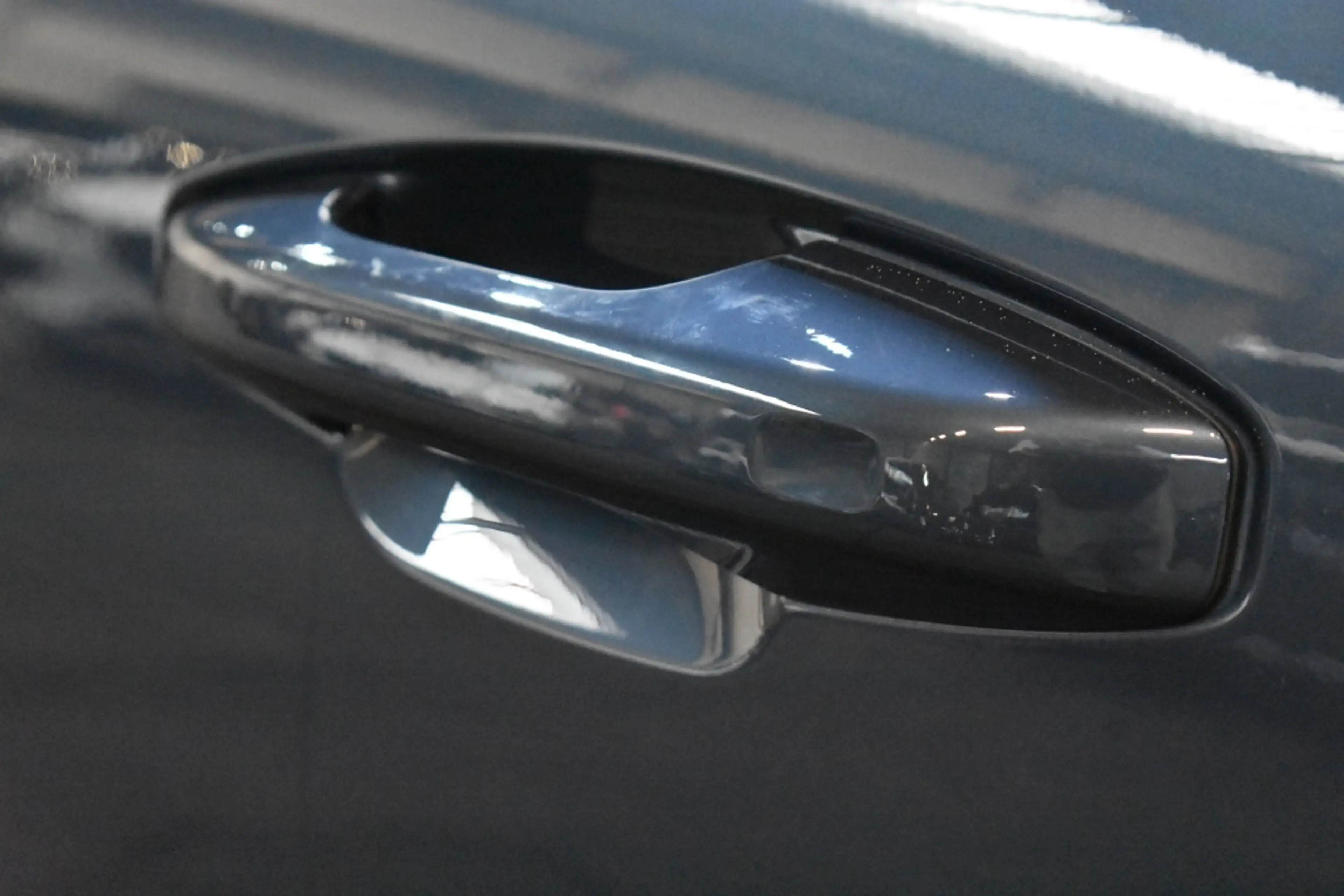 Volvo EX40 Twin 408pk/82kWh Black Edition Ultra Europa | Geti — photo 25