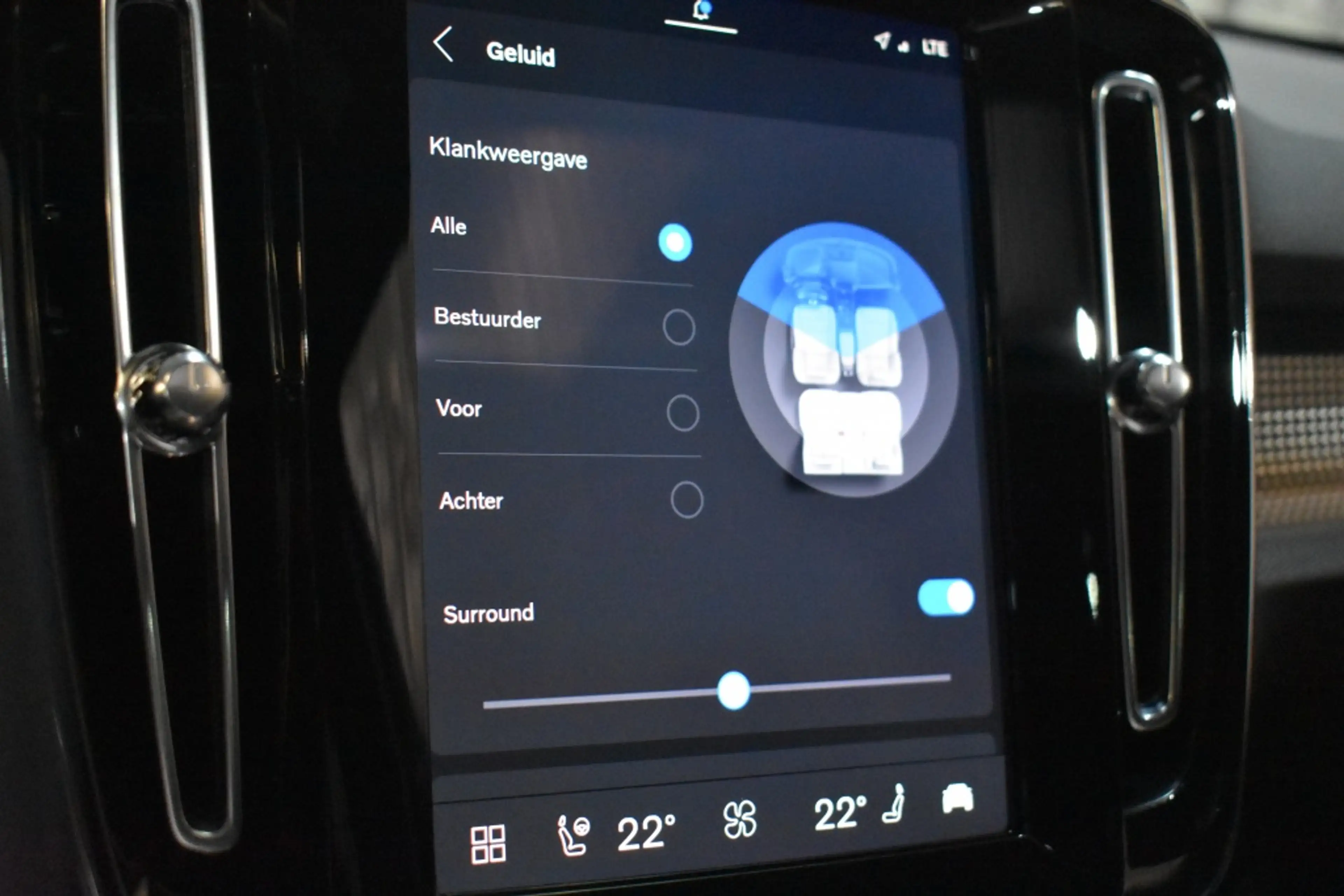 Volvo EX40 Twin 408pk/82kWh Black Edition Ultra Europa | Geti — photo 42