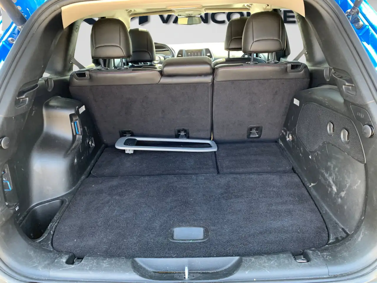 Jeep Cherokee снимка Jeep Cherokee