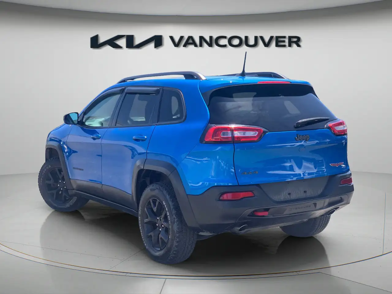 Jeep Cherokee снимка Jeep Cherokee