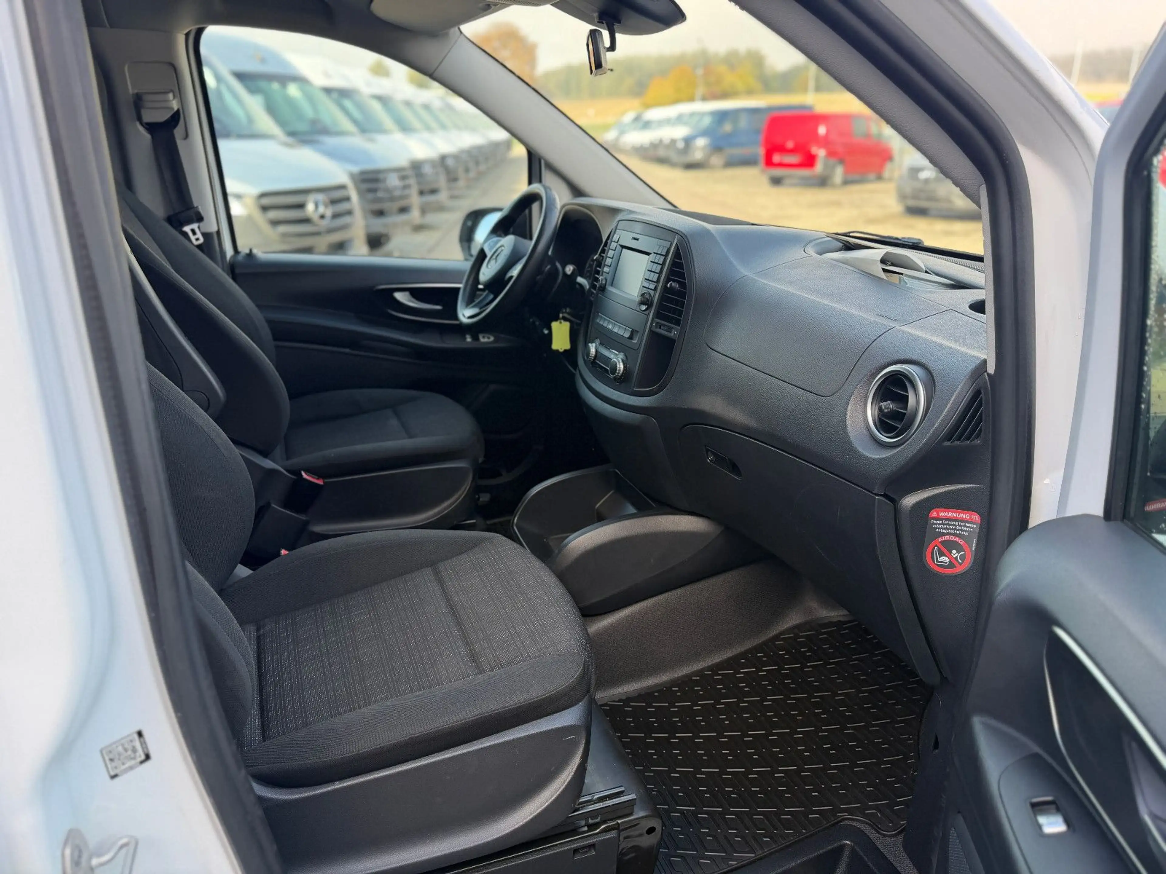 Mercedes-Benz Vito Tourer 116 CDI RWD kompakt Klima — photo 13