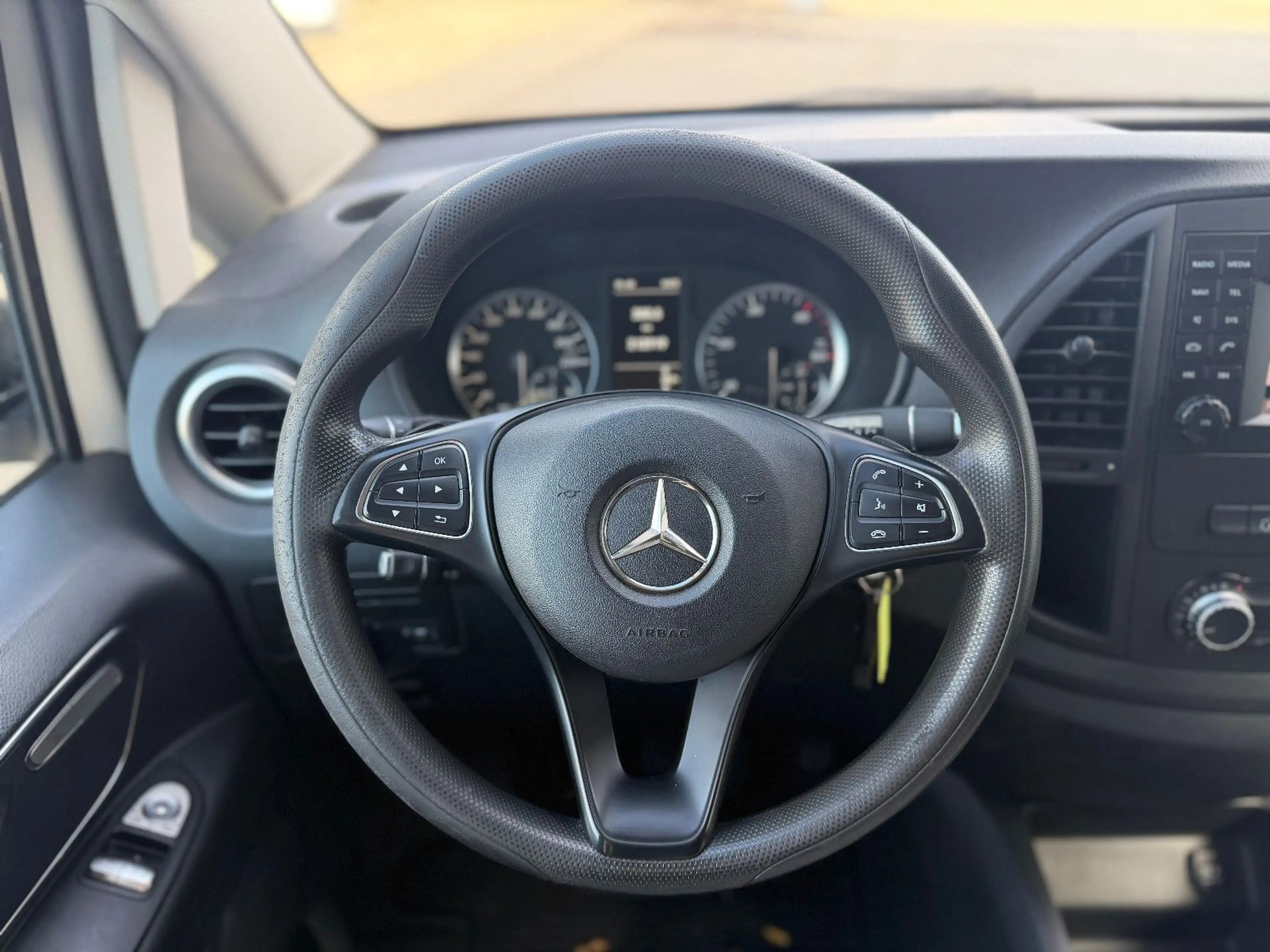Mercedes-Benz Vito Tourer 116 CDI RWD kompakt Klima — photo 10