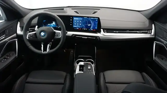 BMW iX2 xDrive30 66,5kWh Ansicht 10