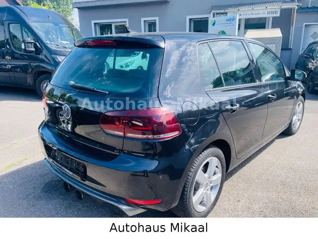 Volkswagen Golf view 4
