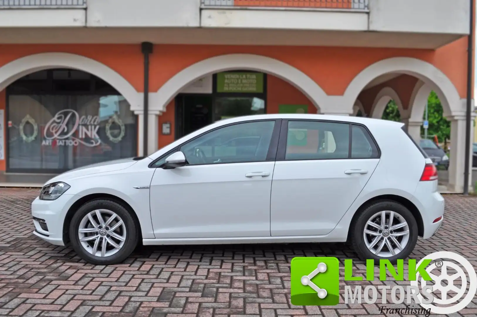 Volkswagen Golf 1.5 TGI DSG 5p. Executive BlueMotion Technology Bianco - 2