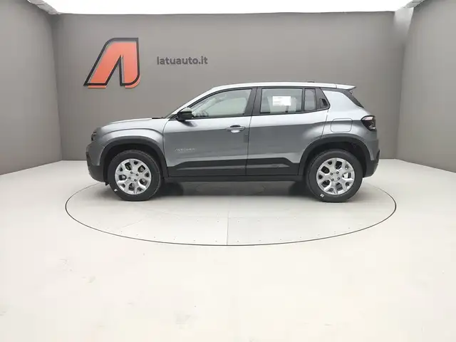 Jeep Avenger view 4