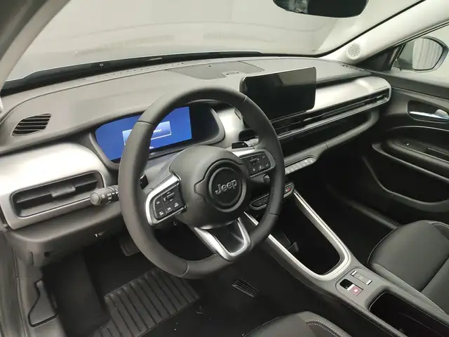 Jeep Avenger view 9