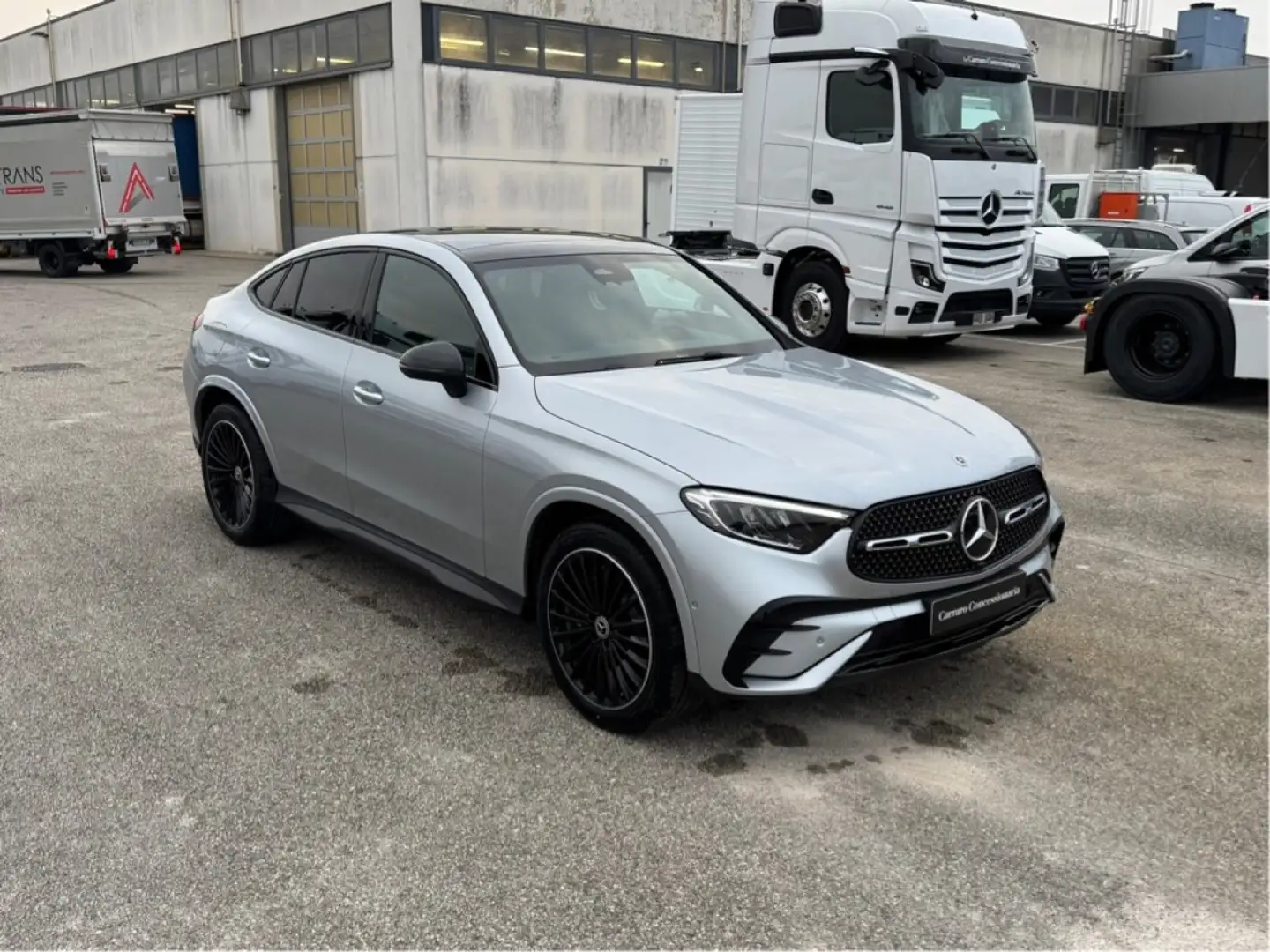 Mercedes-Benz GLC 200 d 4MATIC Coupe Silber - 1